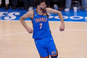 开云入口-霍姆格伦VS森林狼：21+9高效输出助队取胜