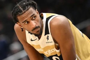 开云体育官网-萨尔谈进步：更高效更聪明更强硬，从新秀赛季中学习成长