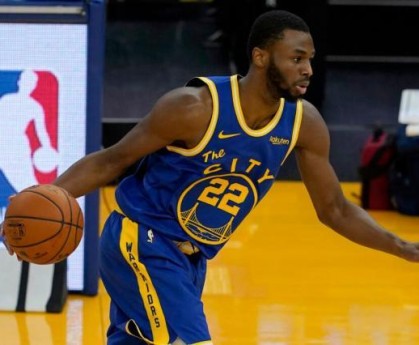 开云app-维金斯变身防守大闸！他找准定位再起航