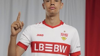 开云app-动作太慢，斯图加特中场恰托维奇转会萨尔茨堡交易压哨告吹