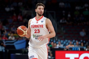 开云官网-拉金：申京已经确立世界最佳球员之一的地位 前10&amp;前15&amp;前20